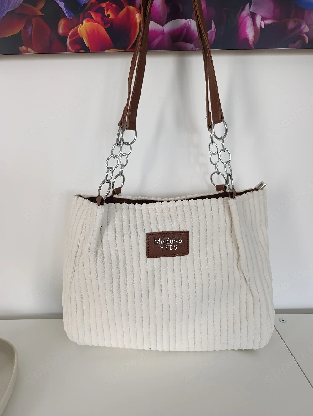 schöne Handtasche neu cord samt creme Farben