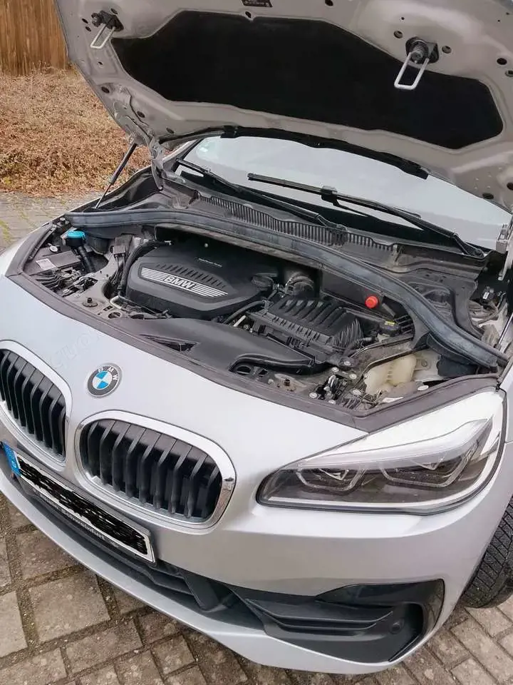 BMW 218