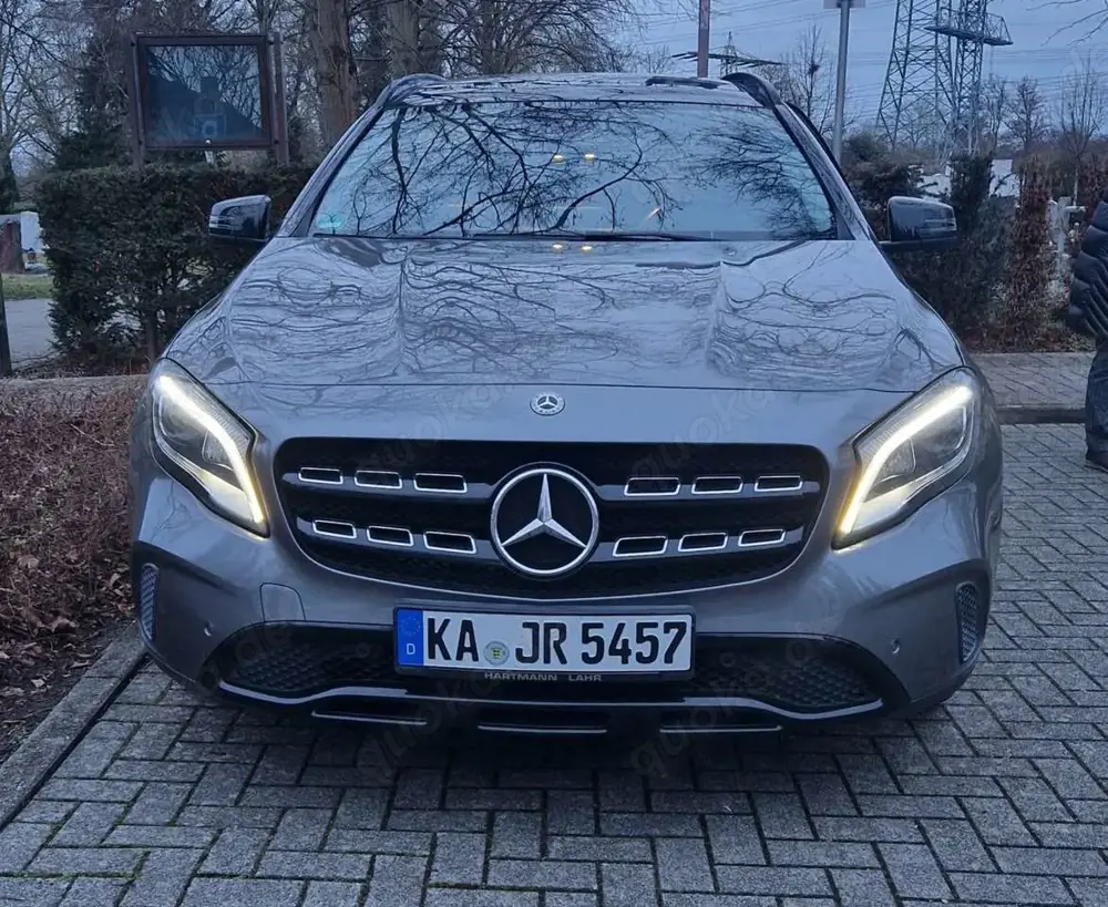 Mercedes-Benz GLA 200 GLA 200 (156.943)