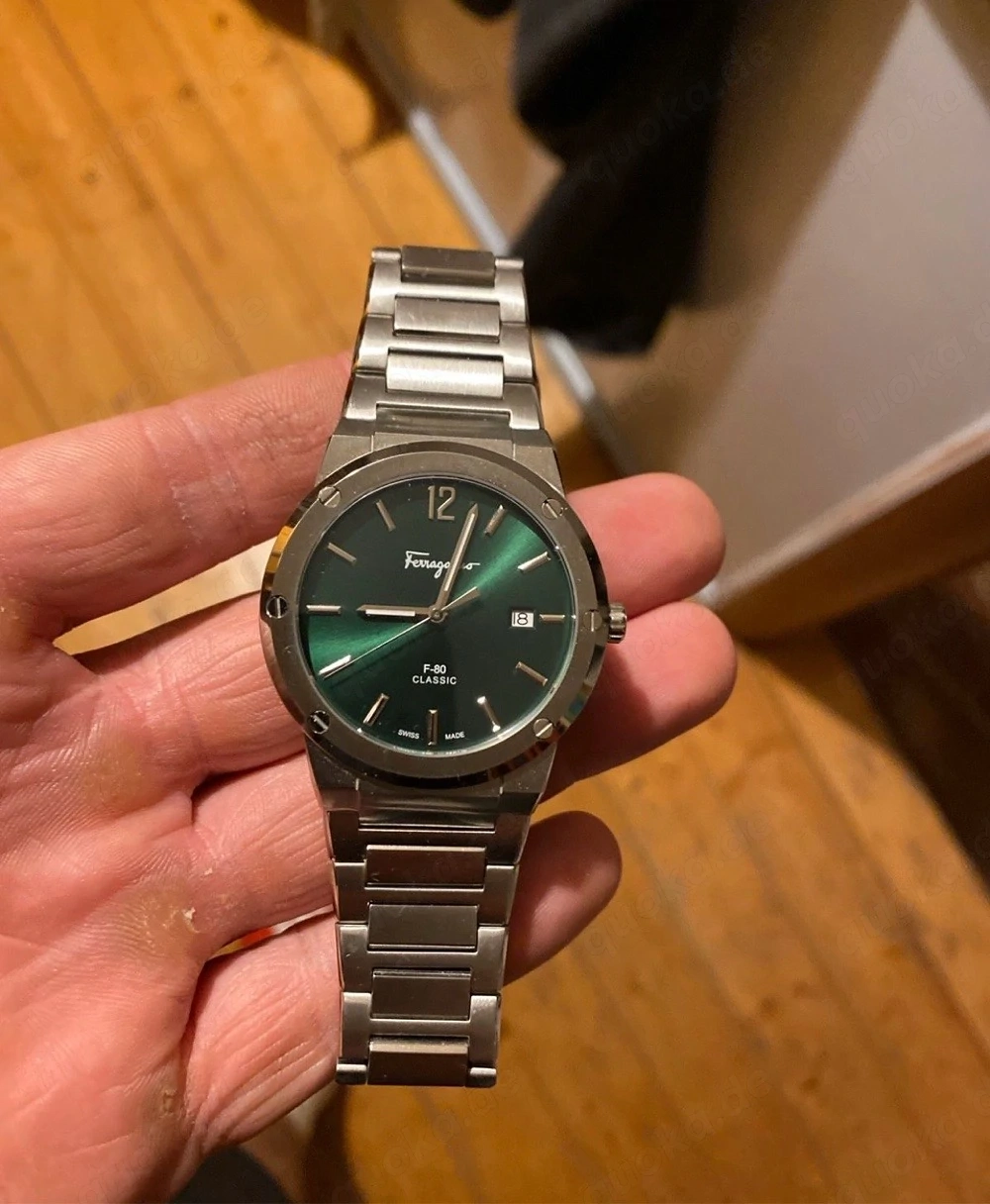 Ferragammo Uhr Top Zustand  Volles Zubehör 