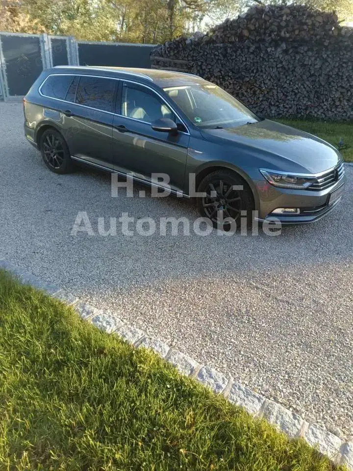 Volkswagen Passat Variant Highl. 4Motion/AHK/Pano/Xenon/Kam