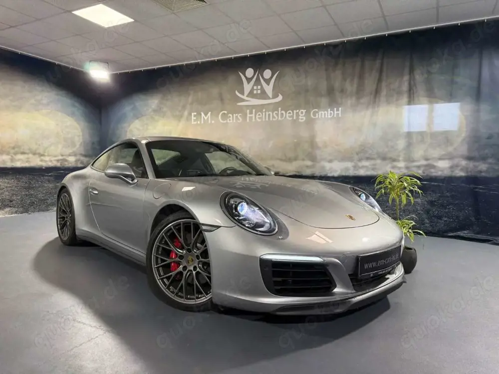 Porsche 991 .2 Carrera 4S Chrono PASM Sport-Abgas + Sitze