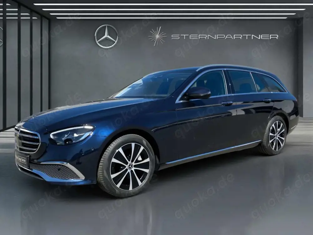 Mercedes-Benz E 300 de T Exclusive AHK Burm DISTR LED Pano HuD