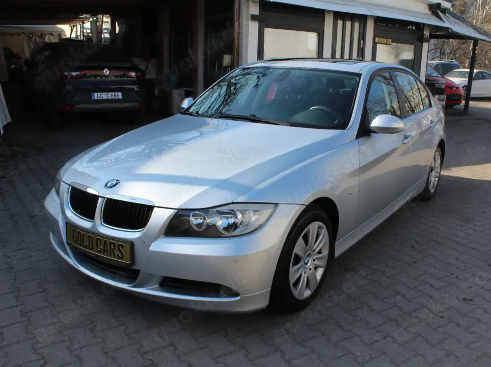 BMW 320