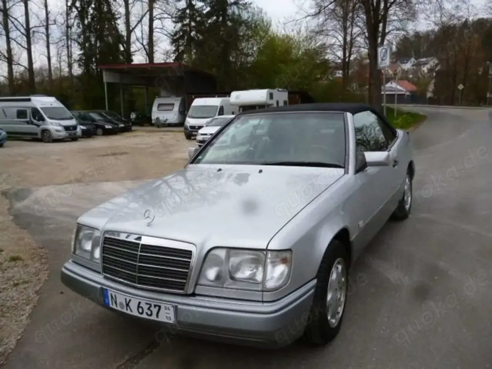 Mercedes-Benz Baureihe 124 300 CE-24