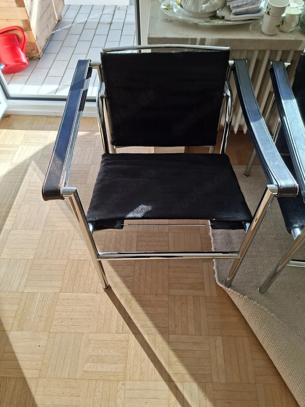 4 Stück Fauteuil á Dossier Basculant (Fell) ehemals LC1von Le CorbusierCassina.de
