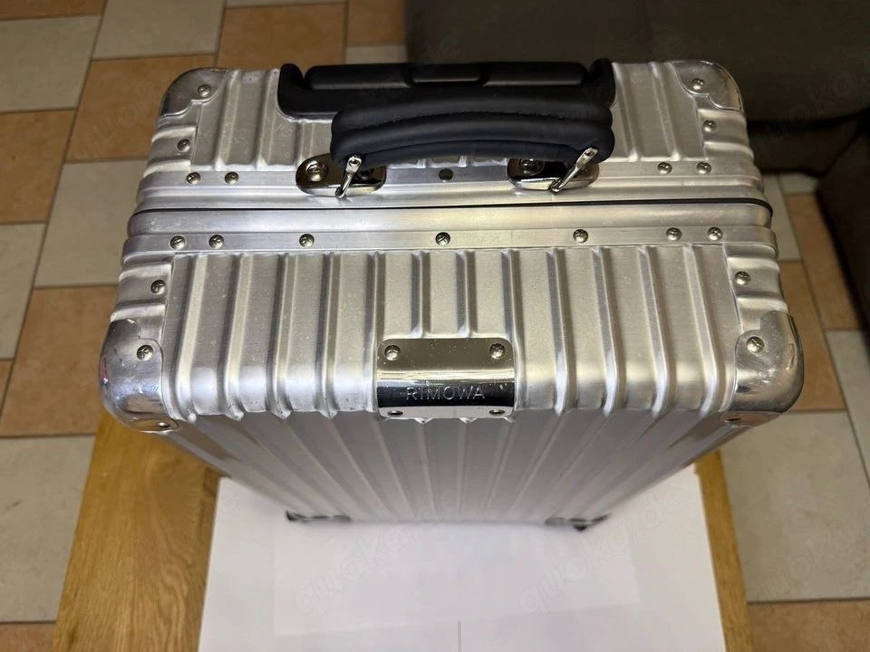 RIMOWA Classic Cabin Silver 55cm 36L Aluminium Carry-On 97353004