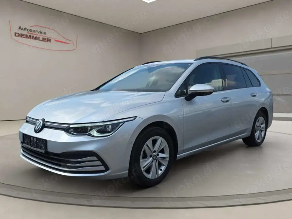 Volkswagen Golf VIII eTSI DSG, IQ-Light,LED,Navi,Rückfahrk.,Winter