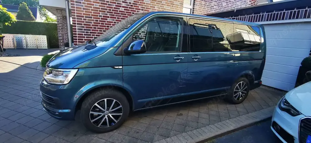 Volkswagen T6 Multivan DSG 4MOTION Edition, 7 Sitzer, AHK, Navi, Xenon,VB