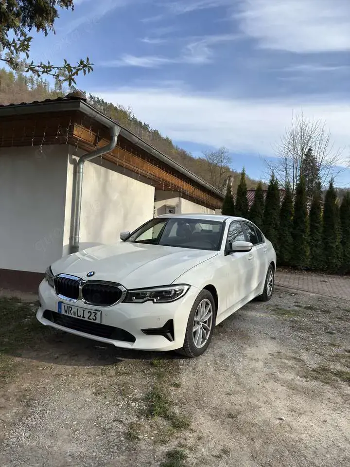 BMW 320 320 d xDrive Advantage