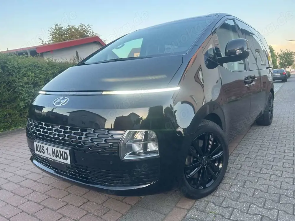 Hyundai STARIA Prime*9-Sitzer*Leder*LED*SD*1.Hand*