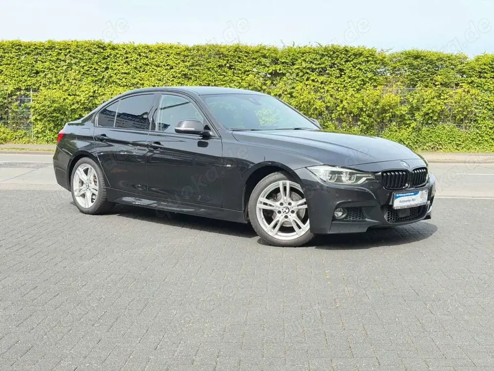 BMW 320 d M Sport HeadUp-KeylessGo-LED-Kamera-PDC-E6