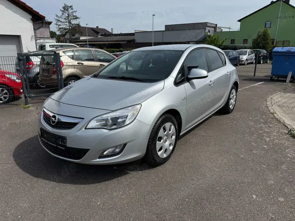 Opel Astra Design Edition
