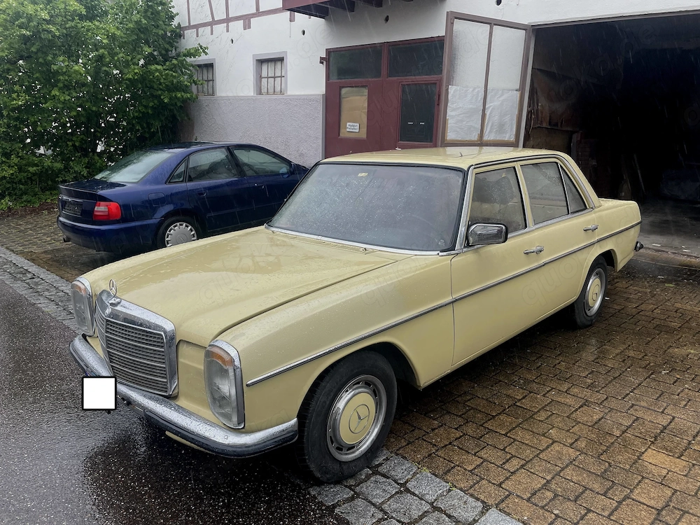 Mercedes Benz 230.4 W115 Strichacht
