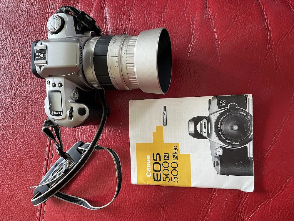 Canon EOS 500 N Kamera, Schwarz Silber, 28-80mm