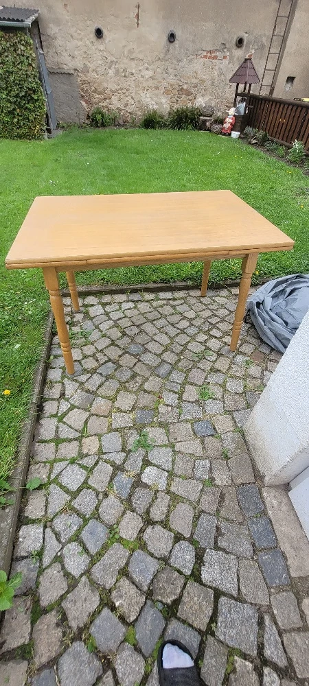 Wohnzimmertisch