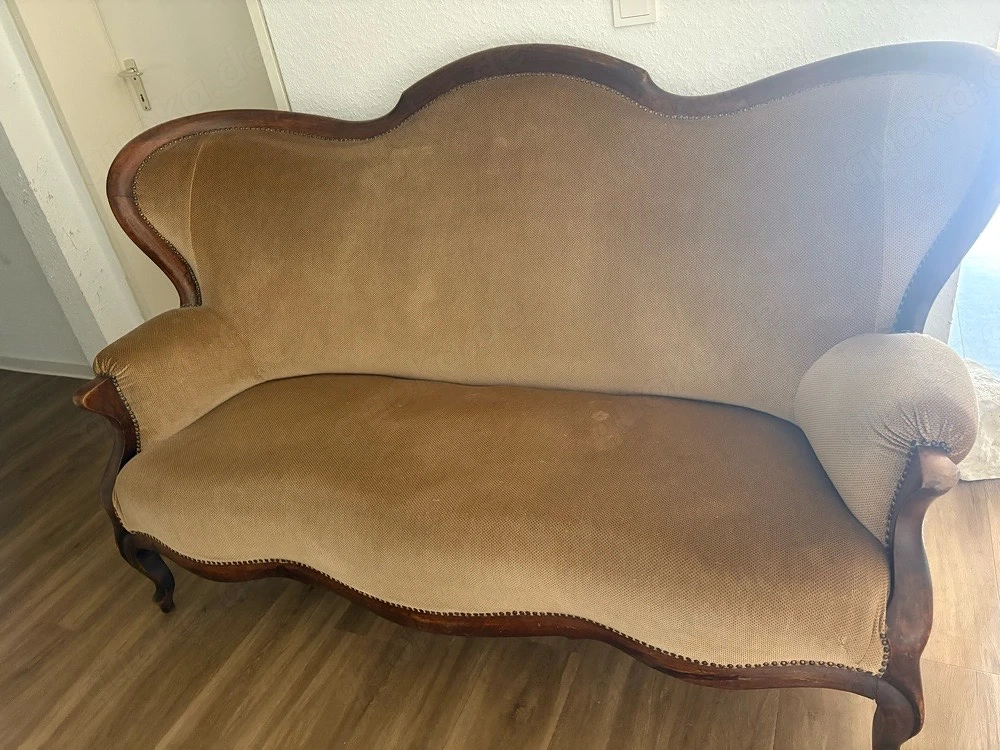 Antik Sofa