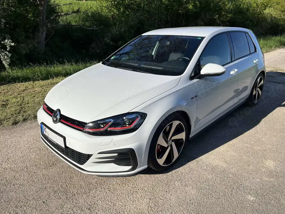 Volkswagen Golf GTI 2.0 TSI OPF DSG Performance *TOP* *Sommerreifen NEU* *Winterräder*