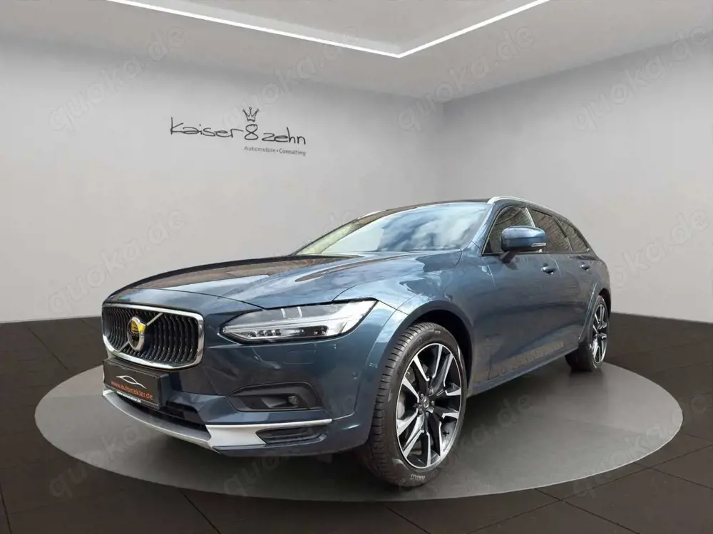 Volvo V90 Cross Country