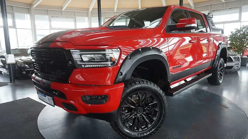 Dodge RAM 1500 HEMI Hoch-Breit* Navi12*Alu20*Crew-Cab