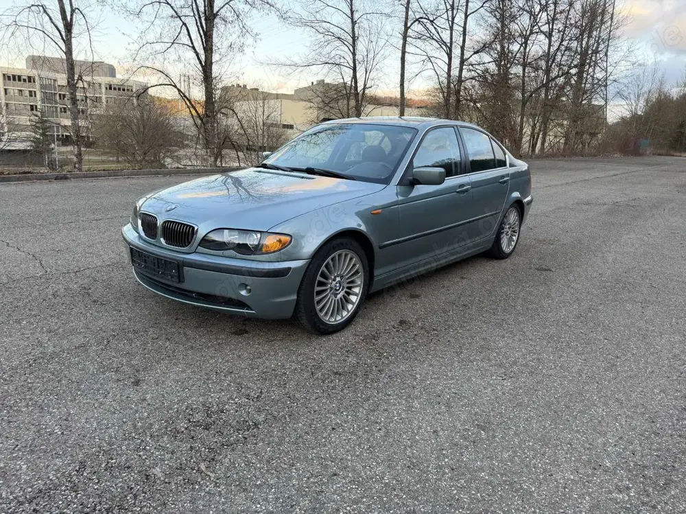 BMW 325 325i*Automatik*Klima*Xsenon*Tuv*Alufelgen*ZV*PDC