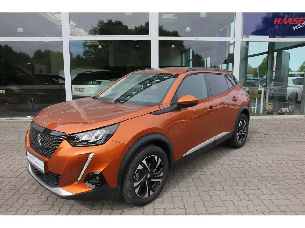 Peugeot 2008 Allure PT 130 Carplay RFK SHZ Navi