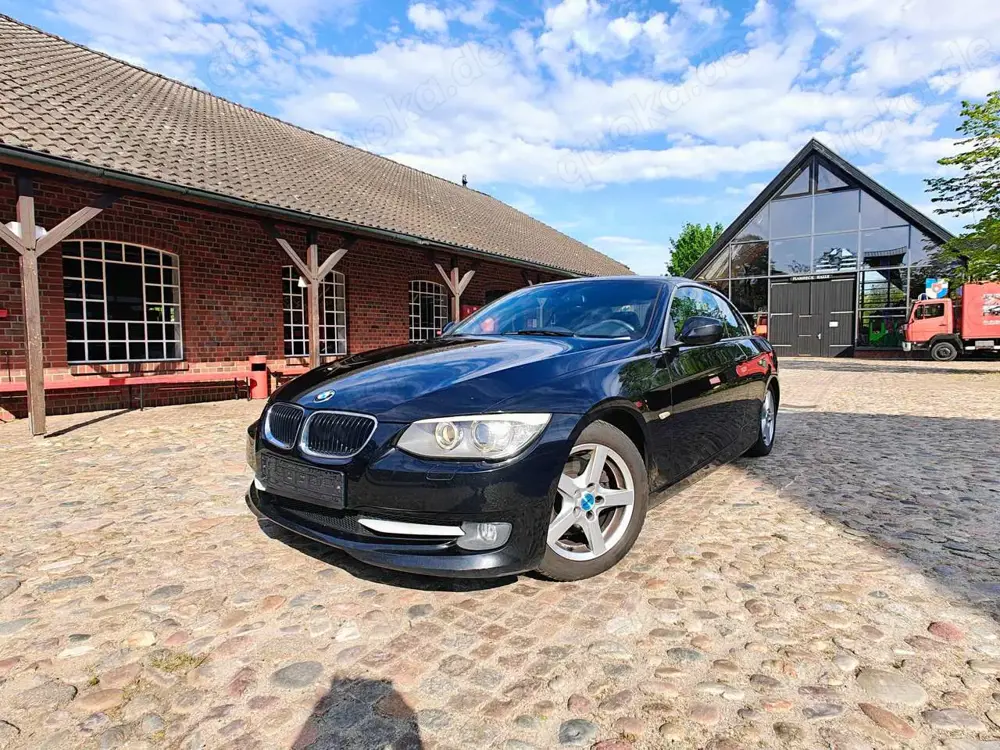 BMW 320 320d Cabrio / Navigation