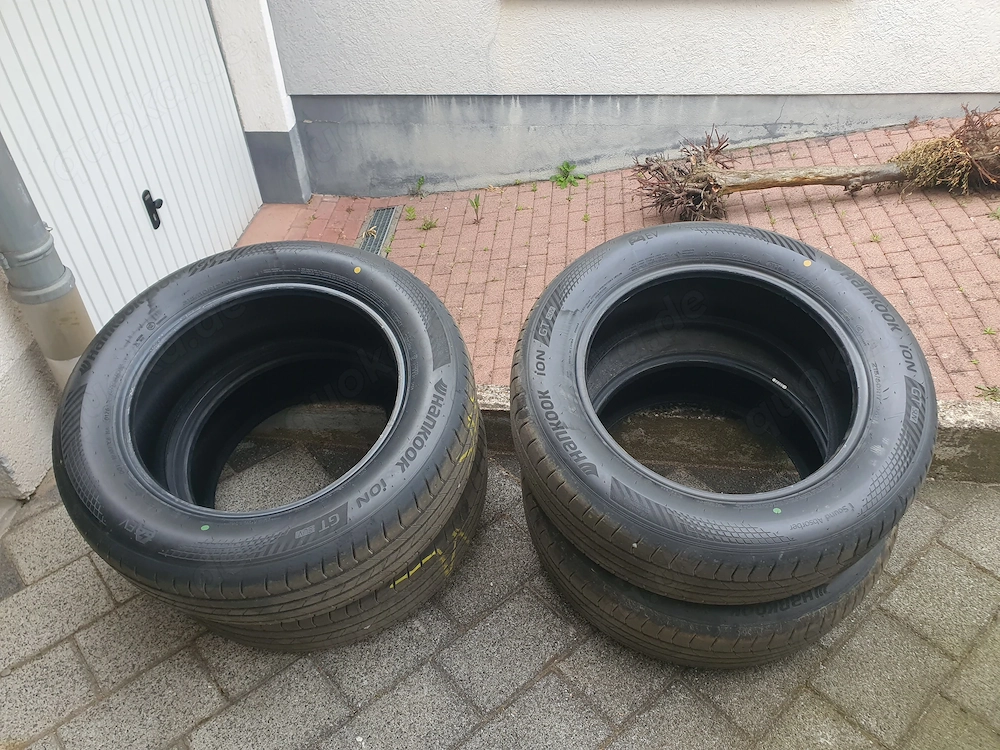 Neue Autoreifen Hankook ION GT SUV 215 60 R17