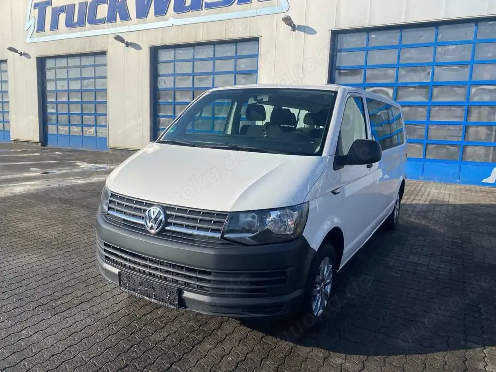 Volkswagen T6 Kombi - LANG - 9 SITZER -