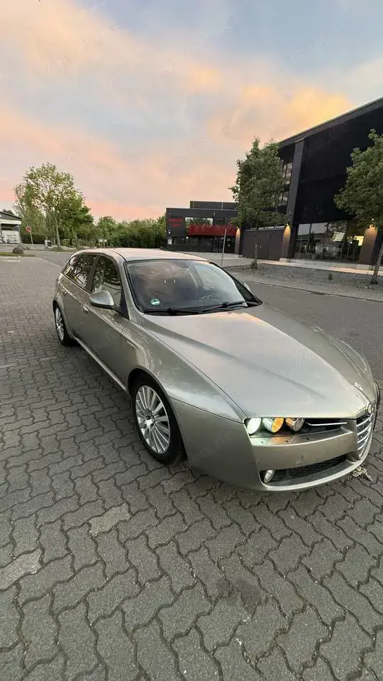 Alfa Romeo Sportwagon 1.9 JTDM 16V Distinctive