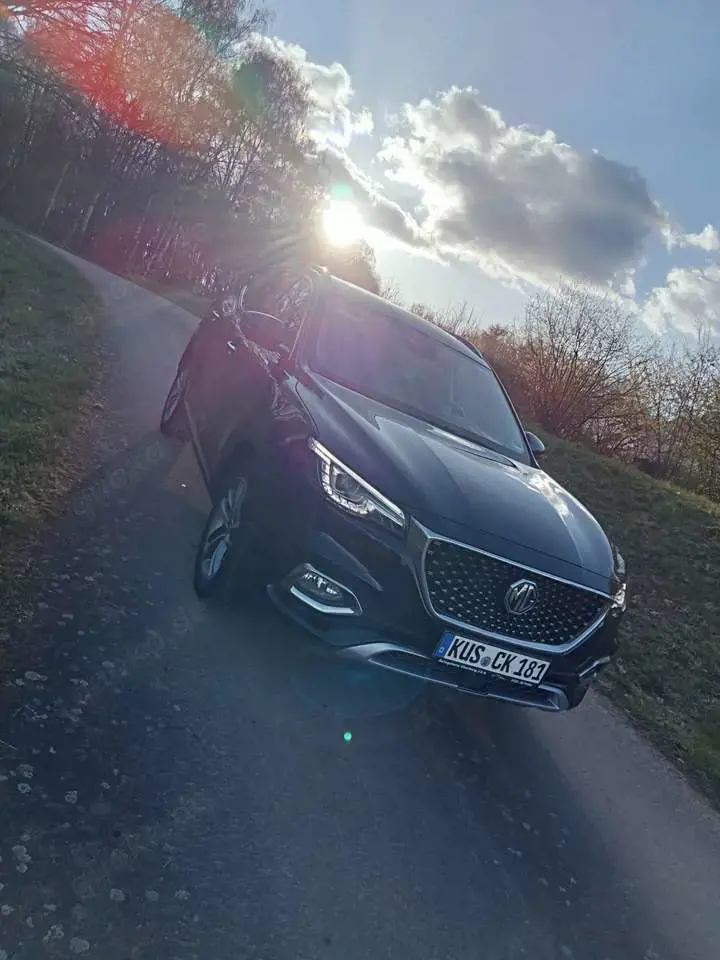 MG EHS EHS PHEV Luxury