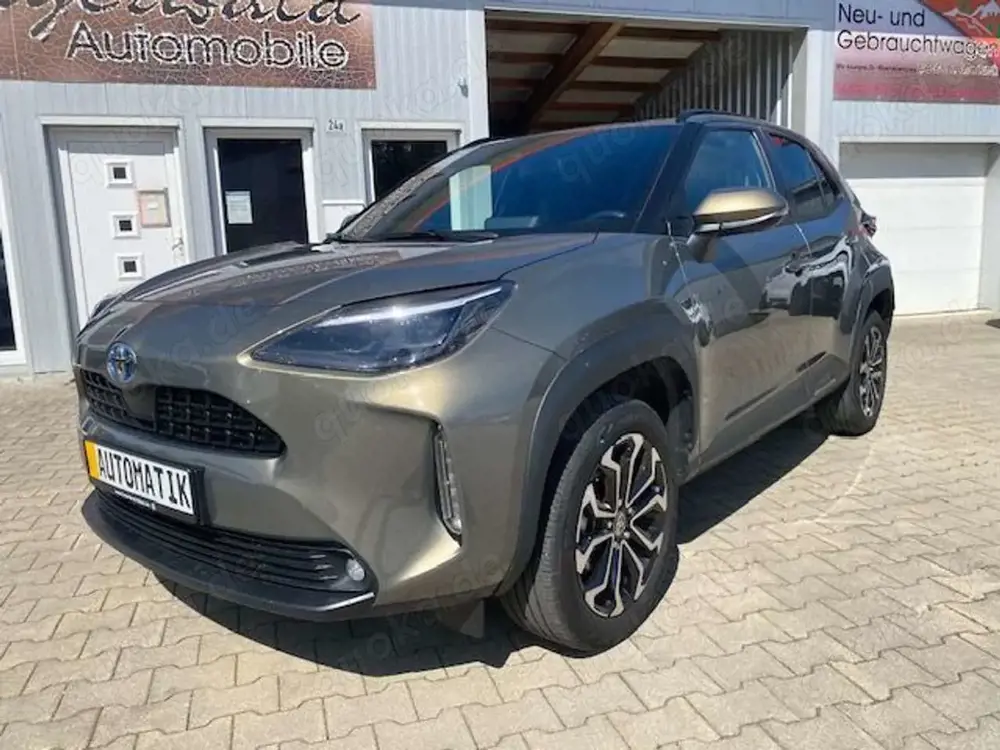 Toyota Yaris Cross 1,5 Hybrid Team D SHZ Kamera  Alu