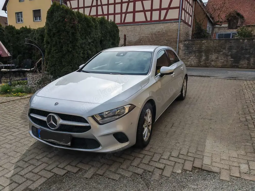 Mercedes-Benz A 220 A 220 7G-DCT Progressive