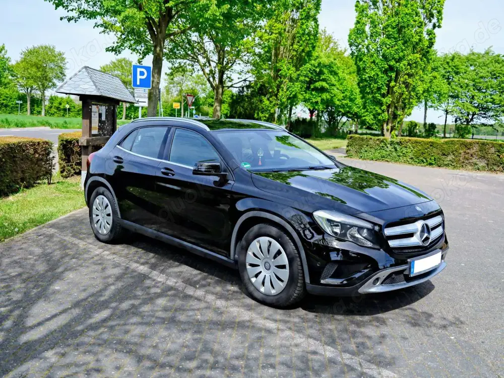 Mercedes-Benz GLA 220 GLA Diesel d 4Matic 7G-DCT Urban