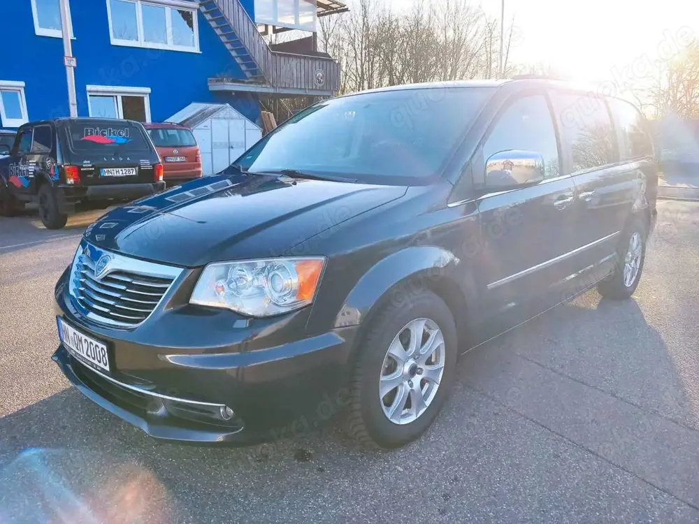 Lancia Voyager Gold 2.8 JTDM ***XENON+NAVI+2xDVD+KAM***