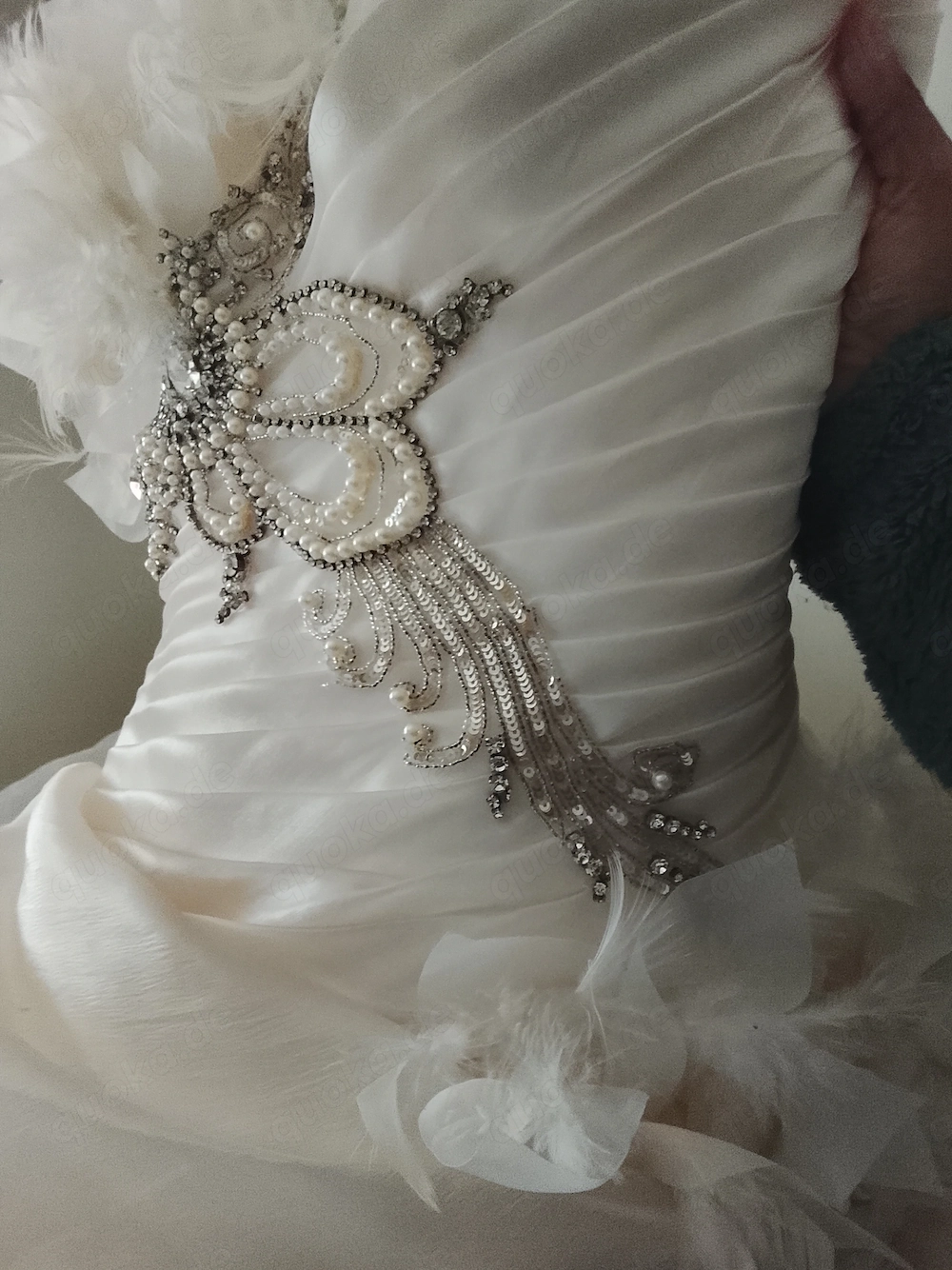 Brautkleid mit integriertem Reifrock zu verkaufen 