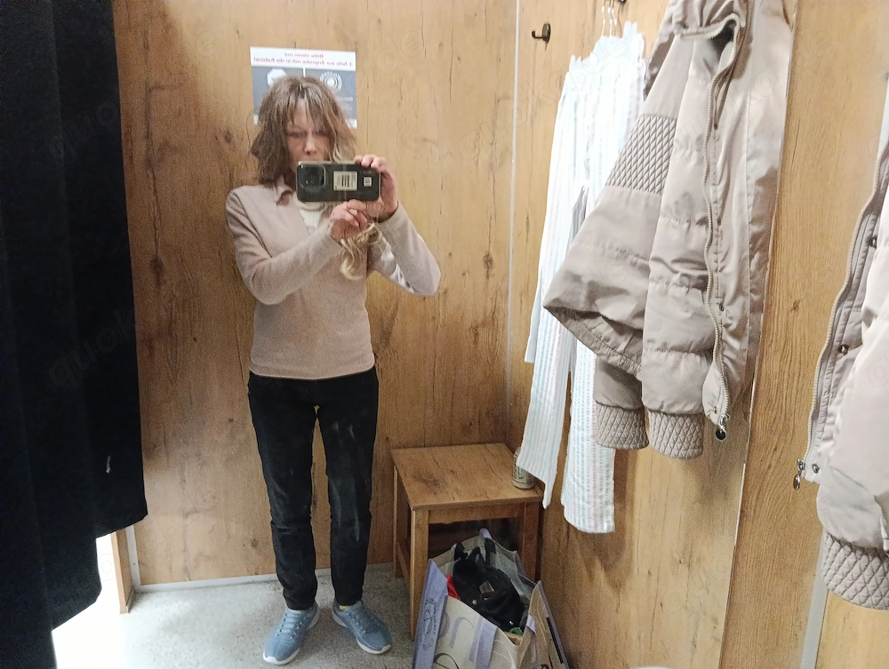 Milf (57) sucht Abenteuer .Bin leider nicht besuchbar!