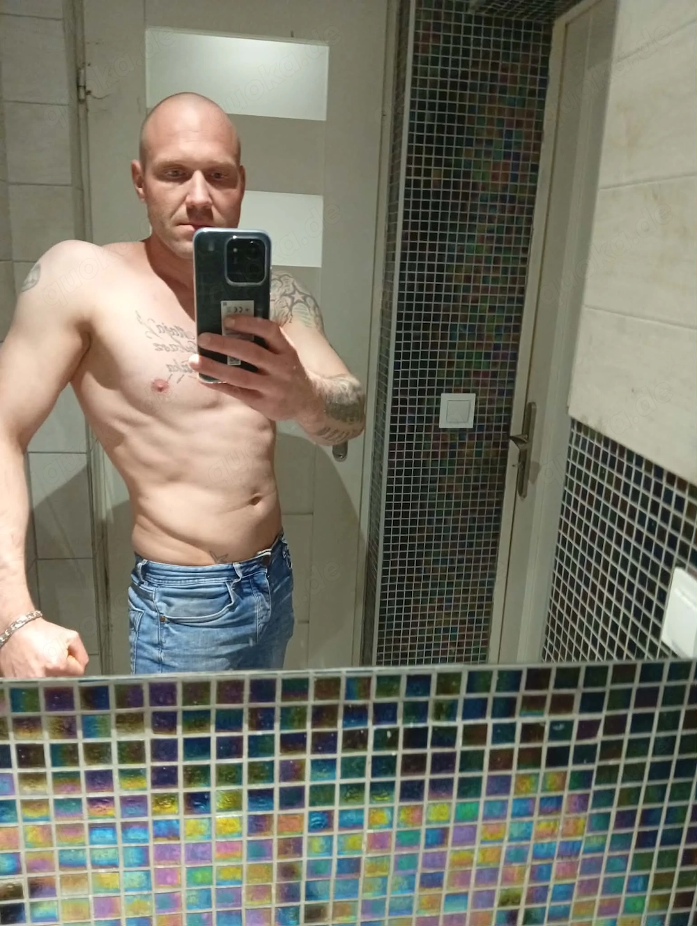 Biete mich als Escort an für nette Damen.