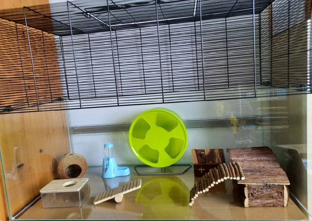 Nagarium Hamsterkäfig inklusive viel Zubehör 