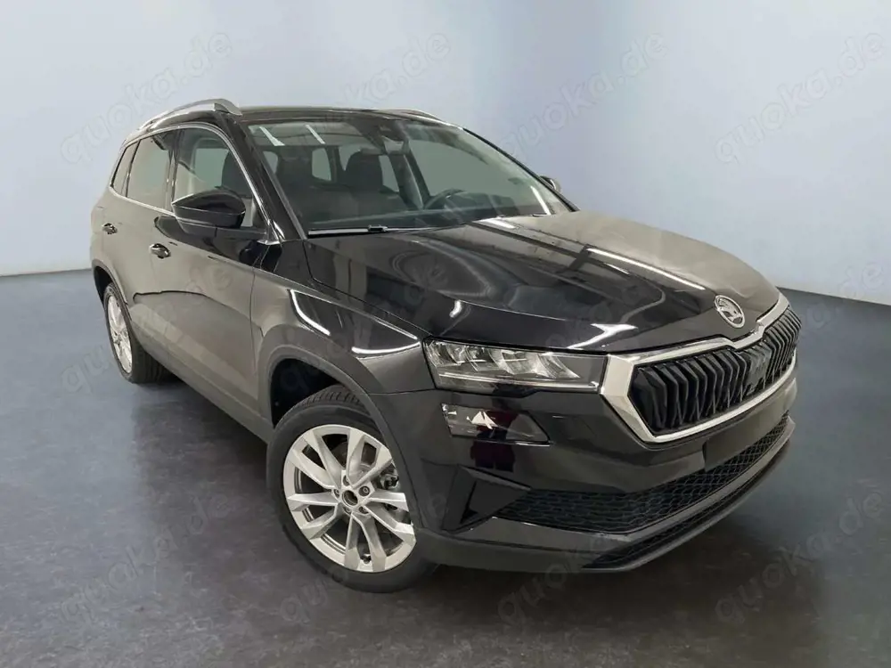 Skoda Karoq Selection 1.5 TSI DSG 150PS/110kW 2026 +AHK+18"...
