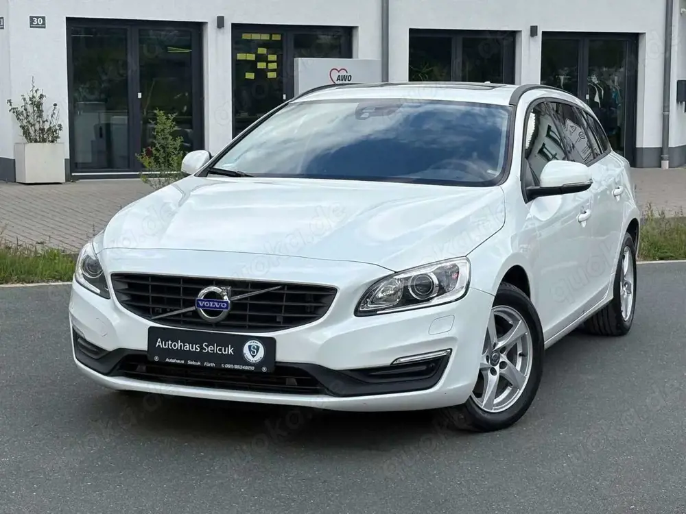 Volvo V60 Linje Business *Leder*Kamera*Xenon*SD*Navi*