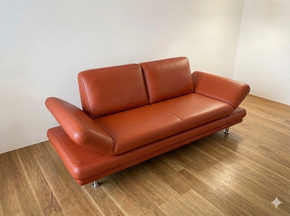 Stylisches Echtleder-Sofa + Hocker   wie neu!