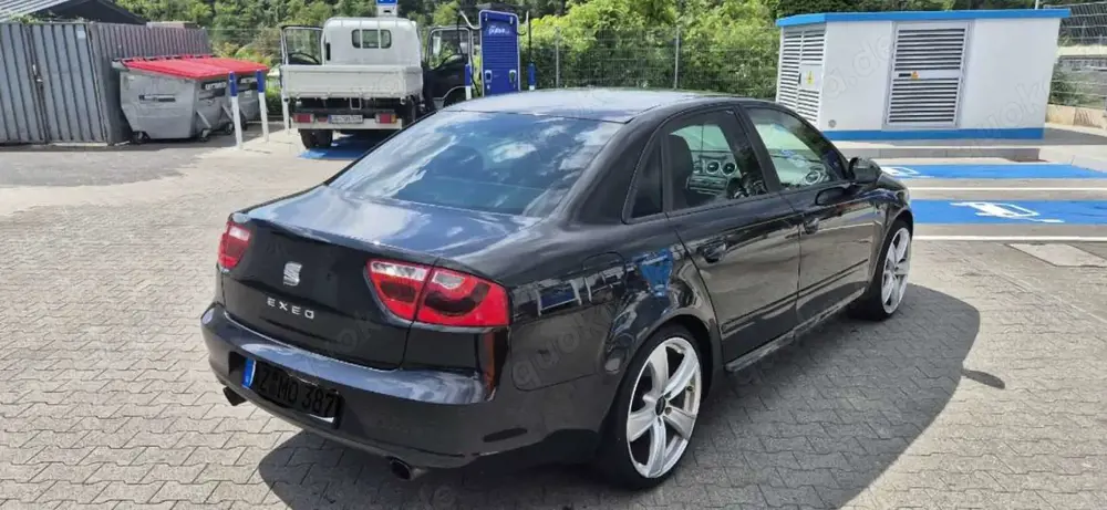 SEAT Exeo