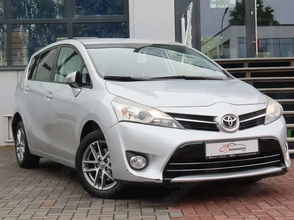 Toyota Verso 1.8 Valvematic Navigation Kamera 7-Sitzer