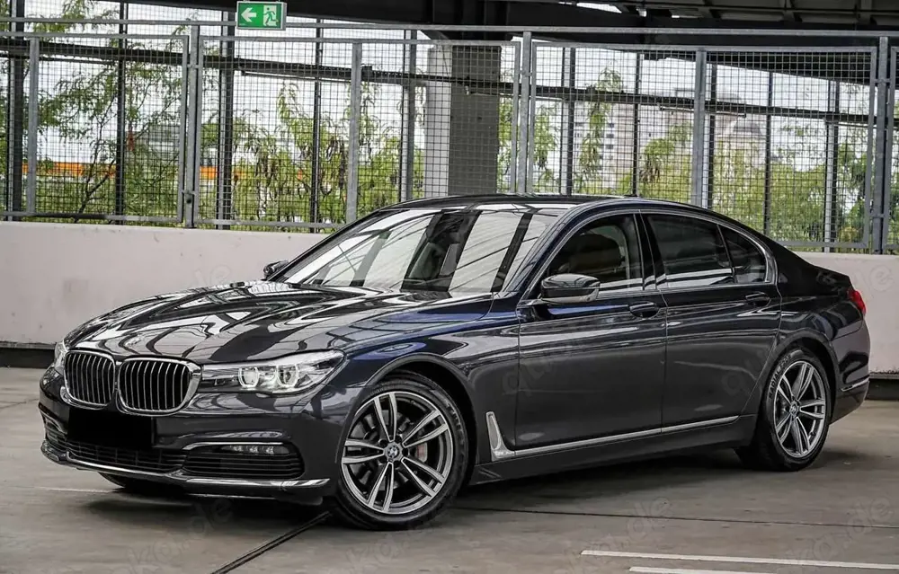 BMW 750