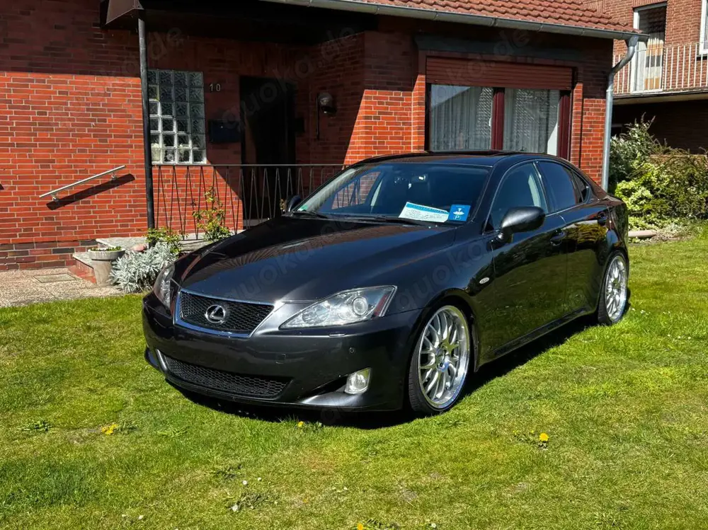 Lexus IS 250 IS Sport Line LEDER+MARK LEV+SCHIEBEDACH+MEM+INVIDIA+TÜVNEU