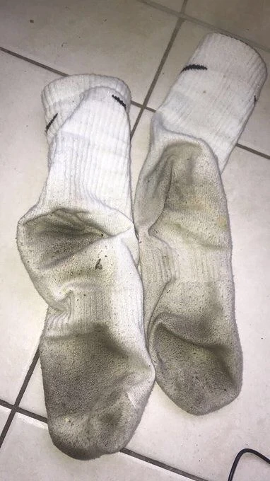 lang getragene socken zu verkaufen 
