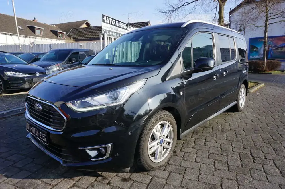 Ford Grand Tourneo