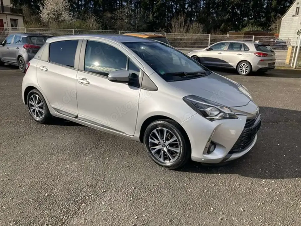 Toyota Yaris Y20 Club ALU Klima SHZ