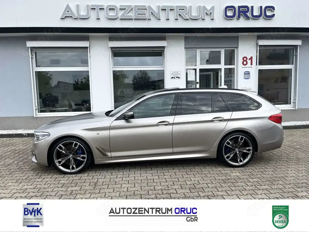 BMW M550 d Touring xDrive *Pano*LED*HUD*HK*ACC*